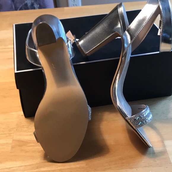 Nina sandals - Picture 2 of 6